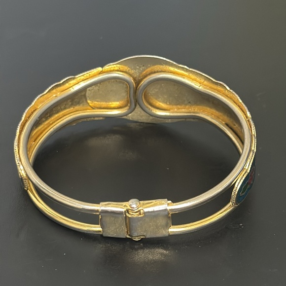 🛑🛑Sold- Vintage Cloisonné Floral Butterfly Hinge Bracelet - Picture 5 of 15
